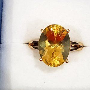 "Simply Solitaire" Yellow Labradorite ring 8.00 ct